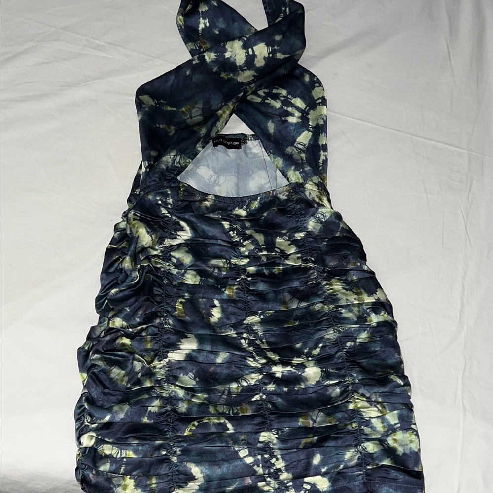 PrettyLittleThing Teal Green Backless Dress - Picture 5 of 9
